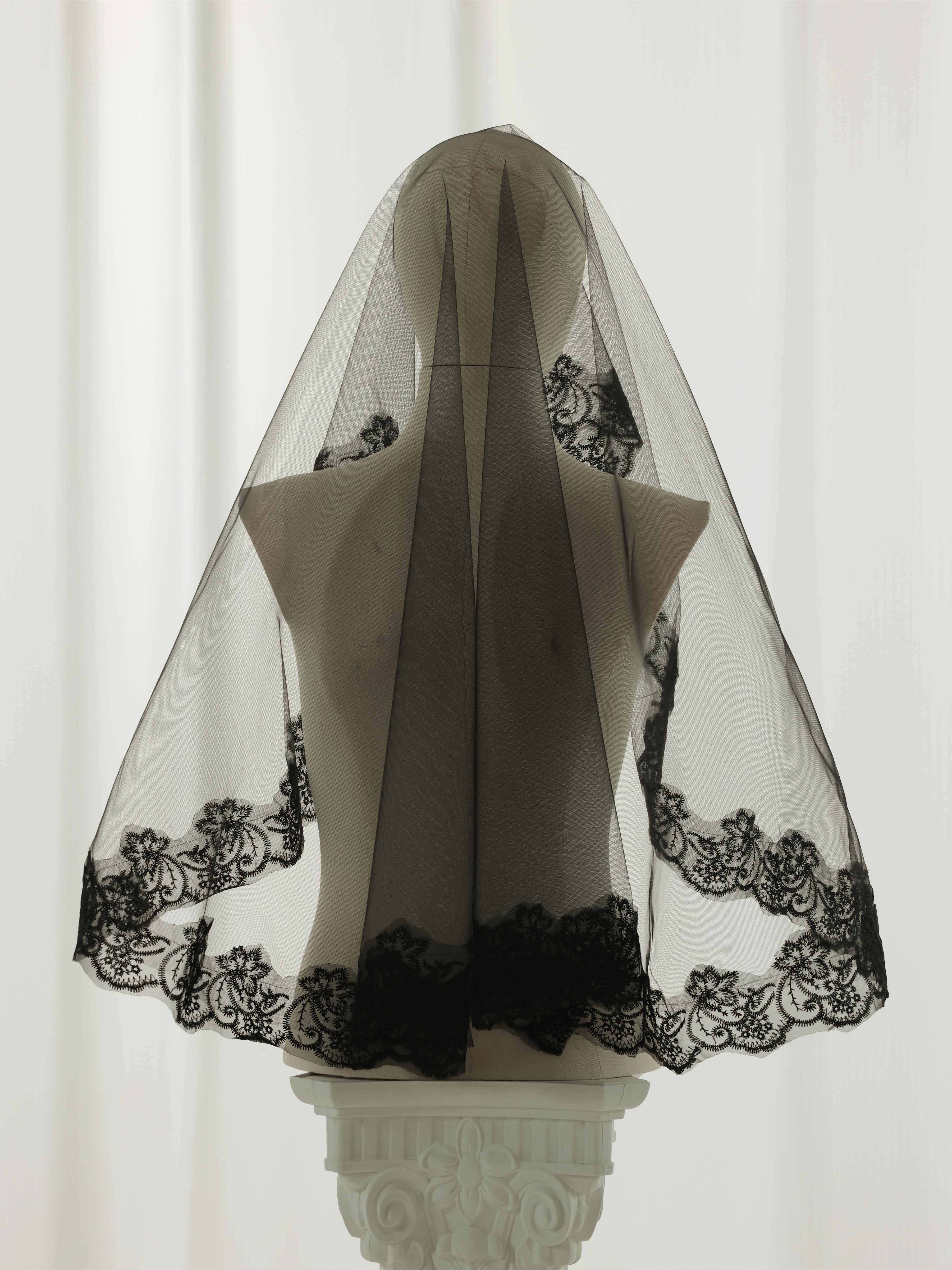 Voile De Mariée En Dentelle Avec Bordure Brodée