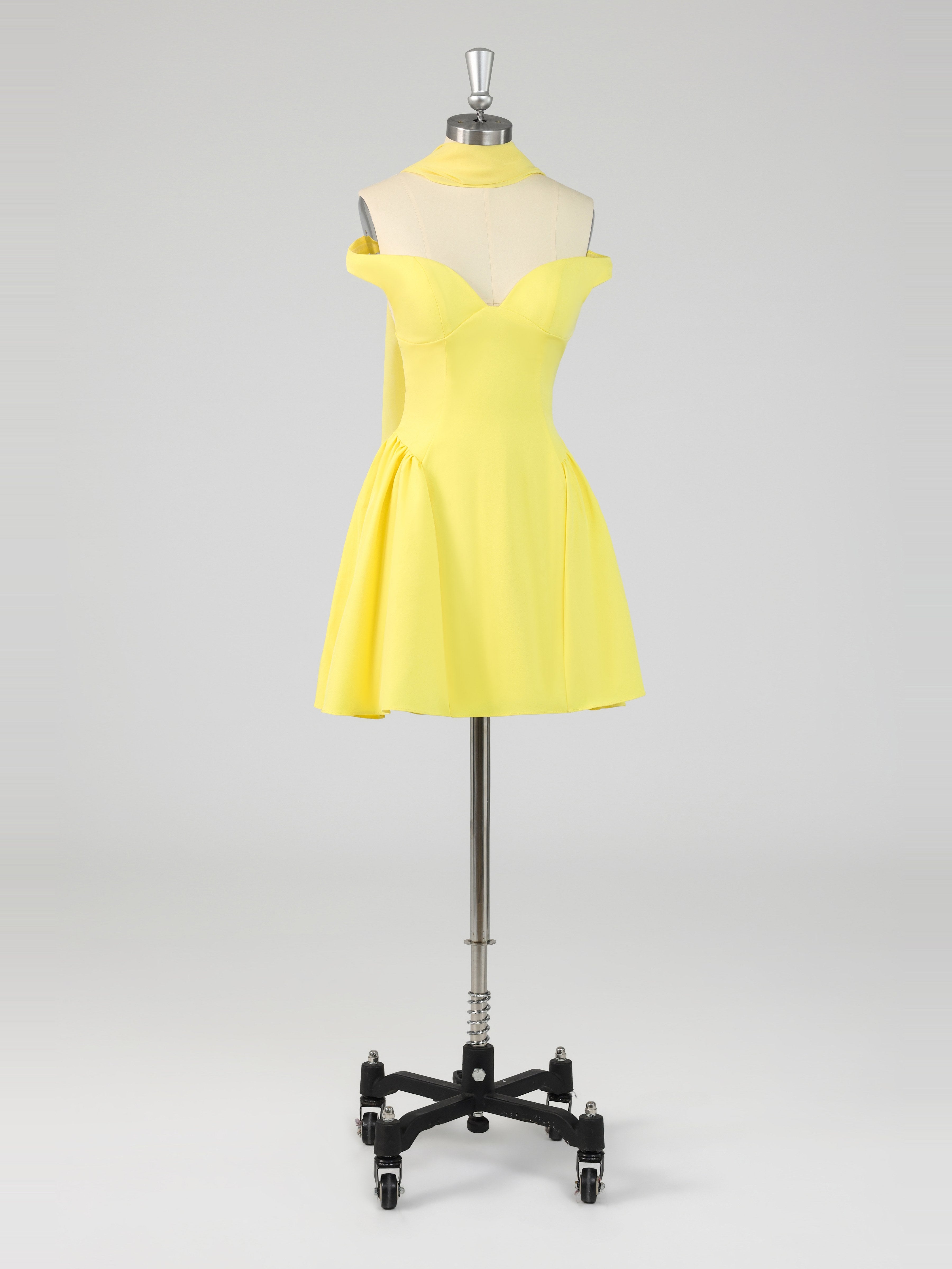 Robes De Soirée Courtes Mignonnes à Manches Courtes Et Coupe A-Ligne