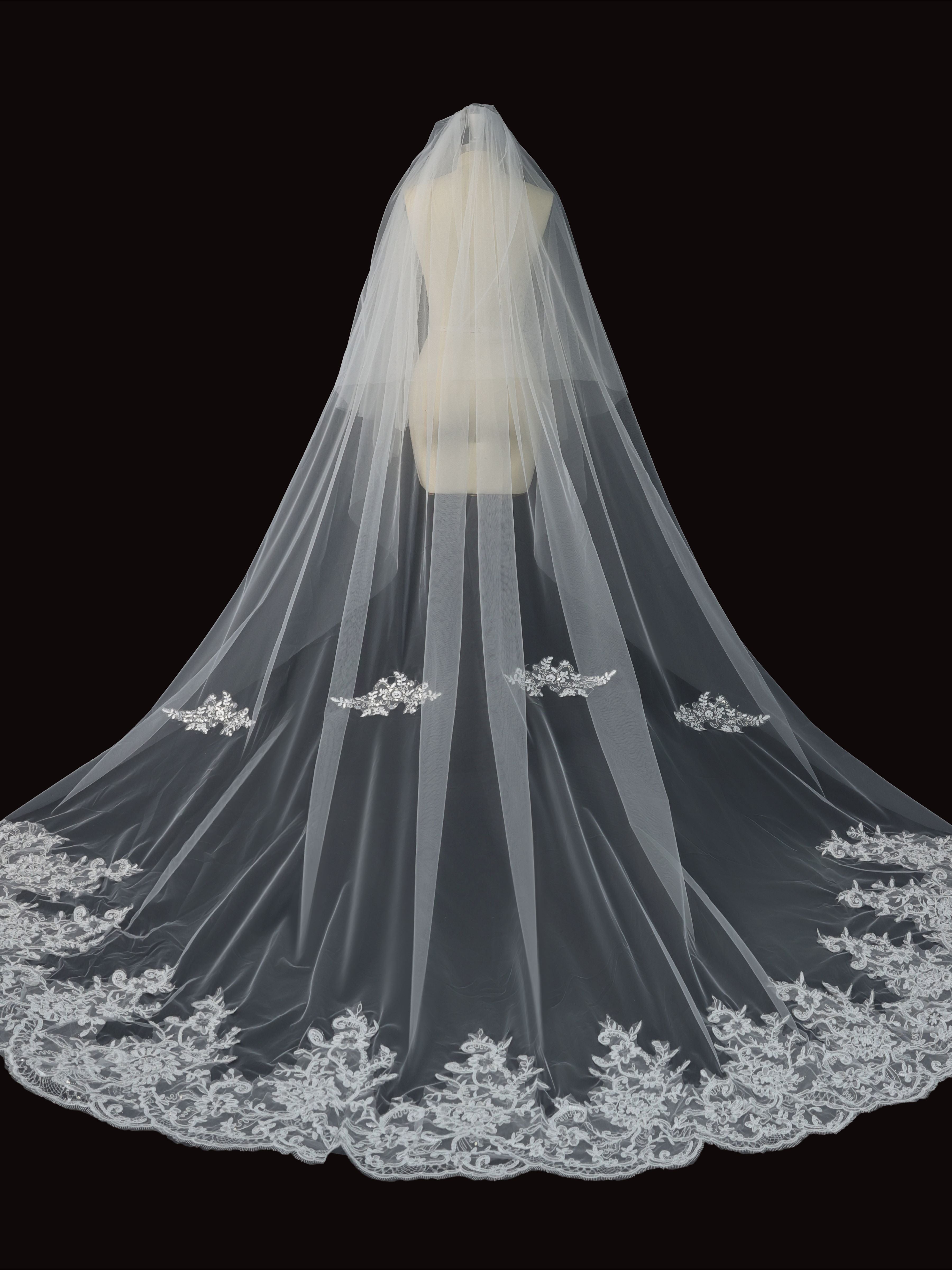 Voile De Mariée Cathédrale En Dentelle Florale