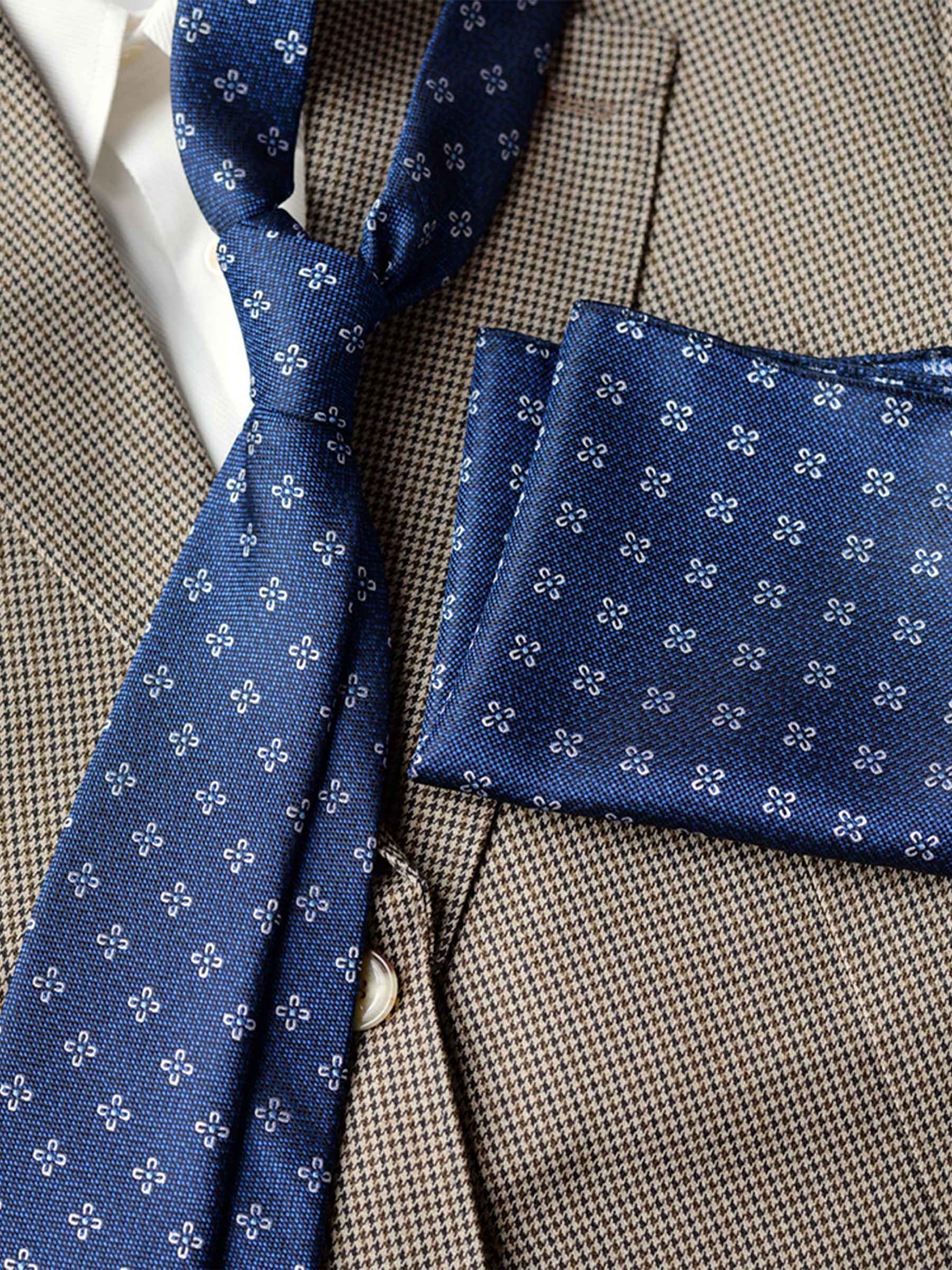 Ensemble Cravate À Motifs Et Pochette Pour Homme