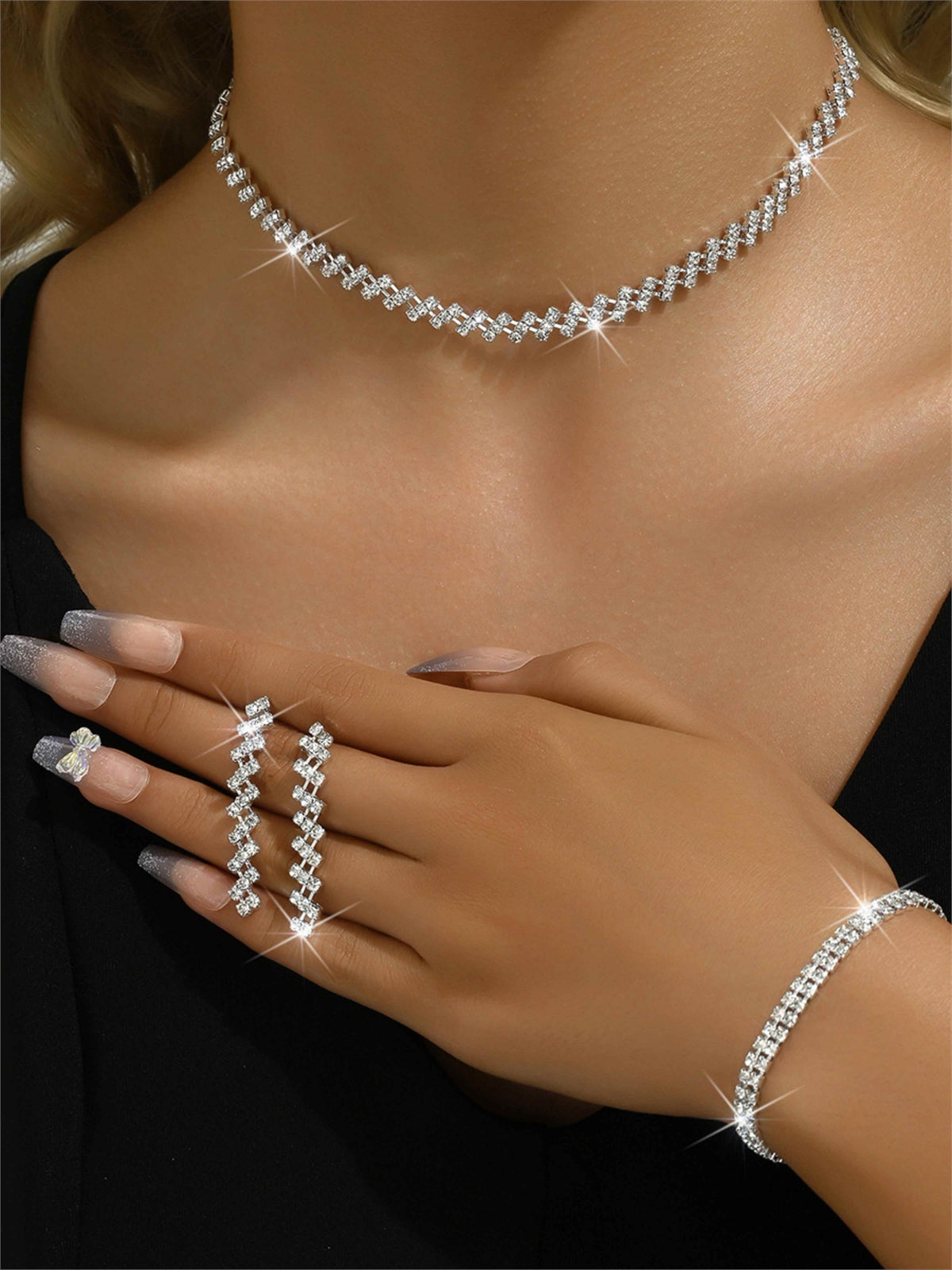 Parure De Bijoux De Mariée Imposante En Strass