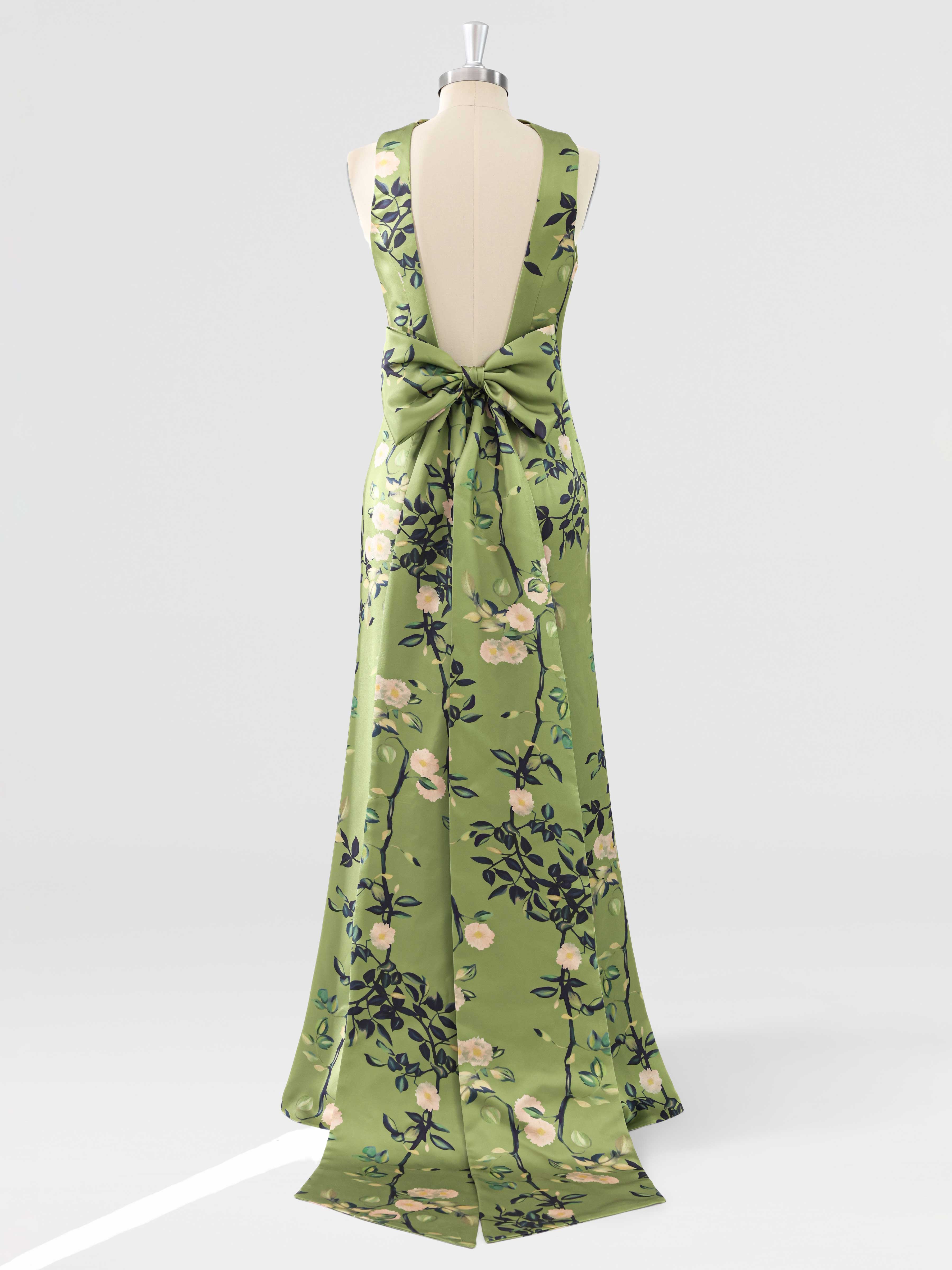 Robes Mère De La Mariée À Élégante Satin À Motifs Floraux Licou Avec Dos Noué Auralie