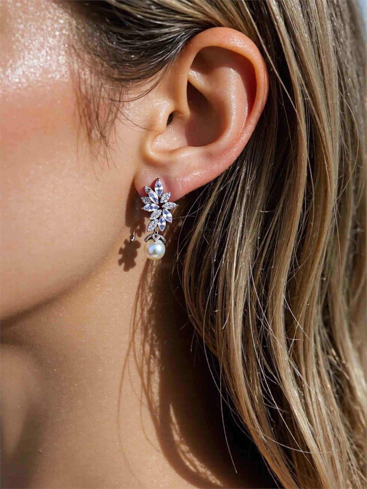 Boucles D'Oreilles Pendantes De Mariée En Forme De Feuille Avec Perles