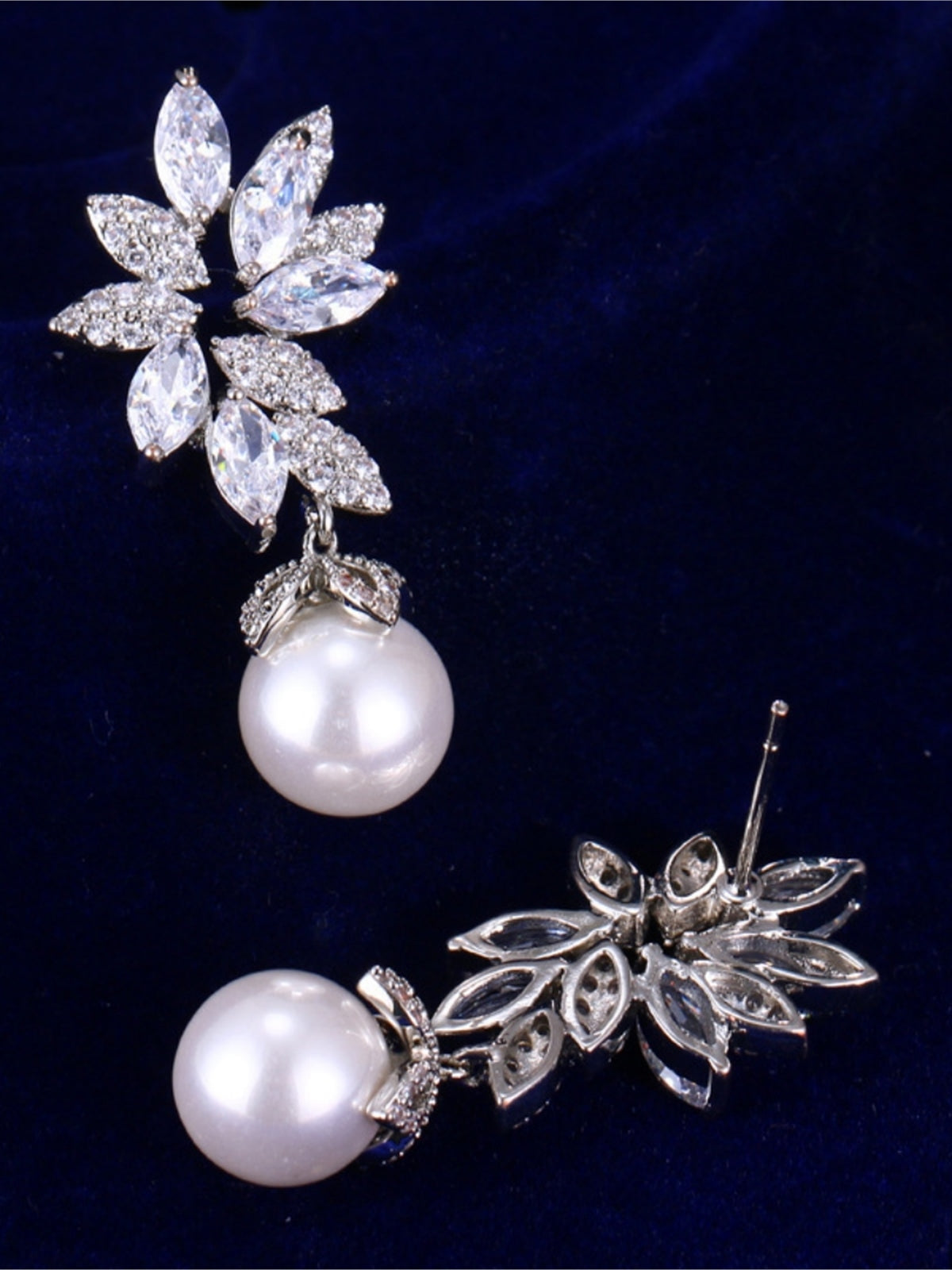 Boucles D'Oreilles Pendantes De Mariée En Forme De Feuille Avec Perles