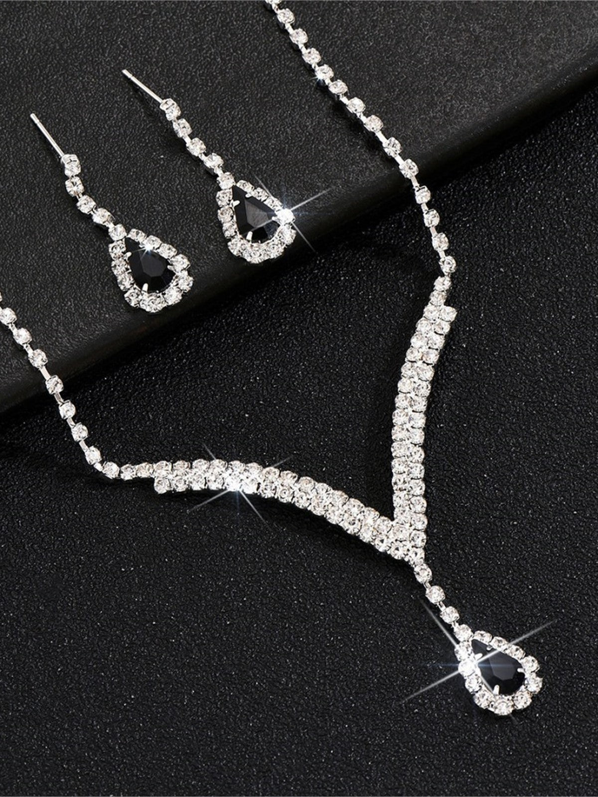 Parure De Bijoux En Cristal En Forme De V Et De Goutte