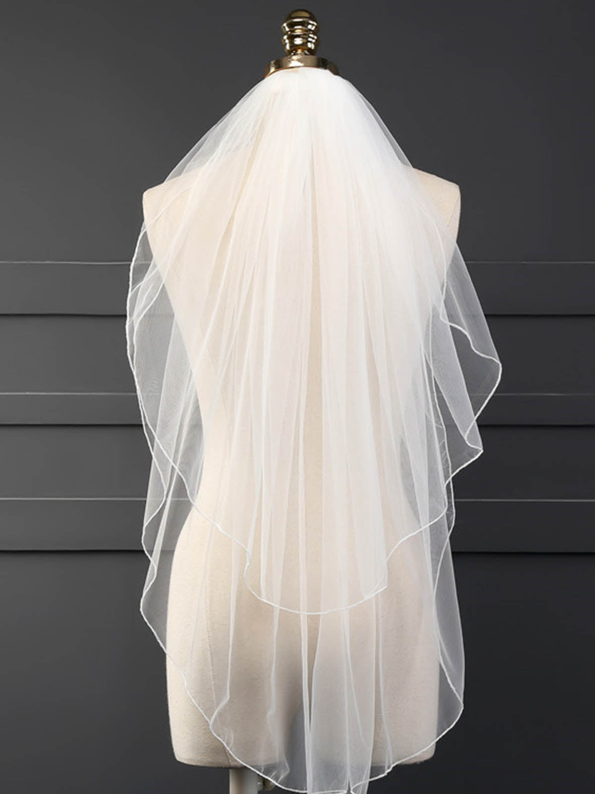 Voile De Mariée Aérien En Tulle À Deux Couches Bordure Crayon