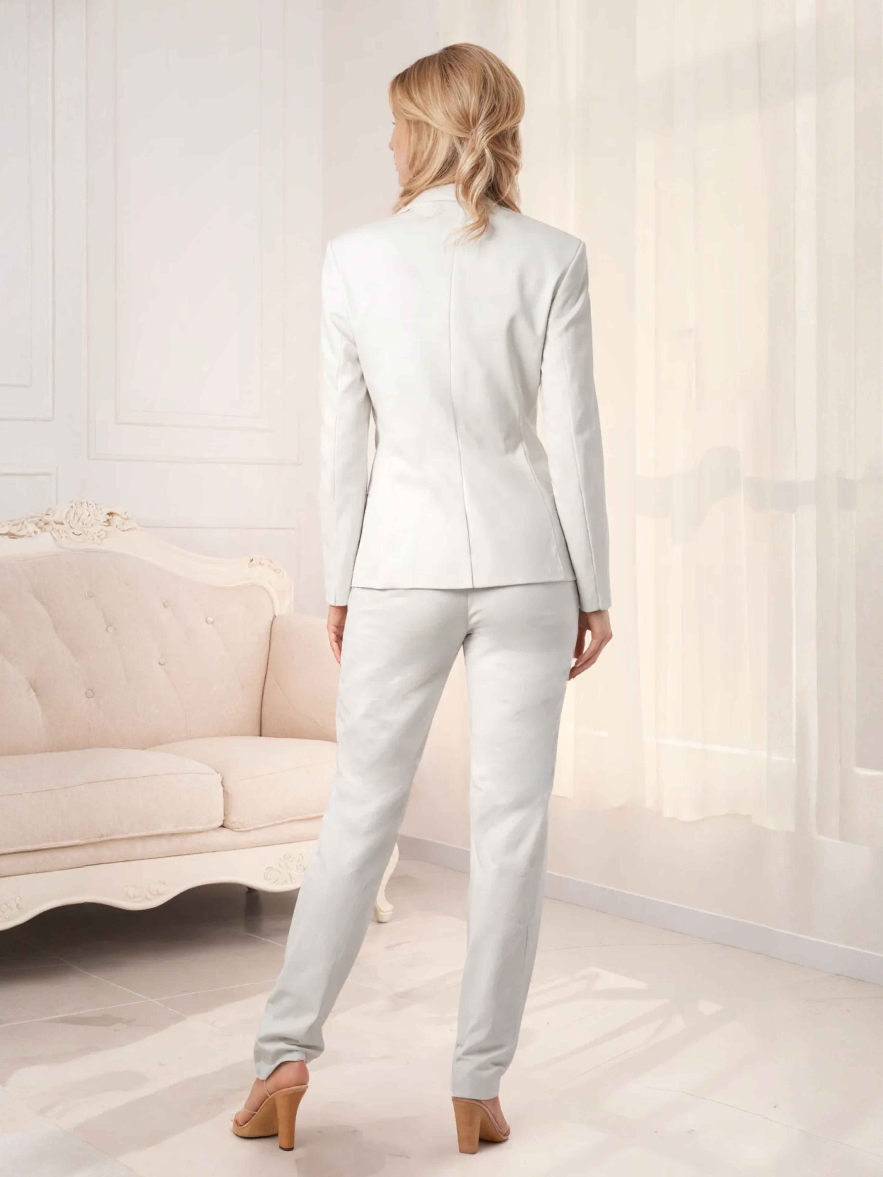 Costume Femme 2 Pièces À Intemporelle Coupe Ajustée Un Bouton