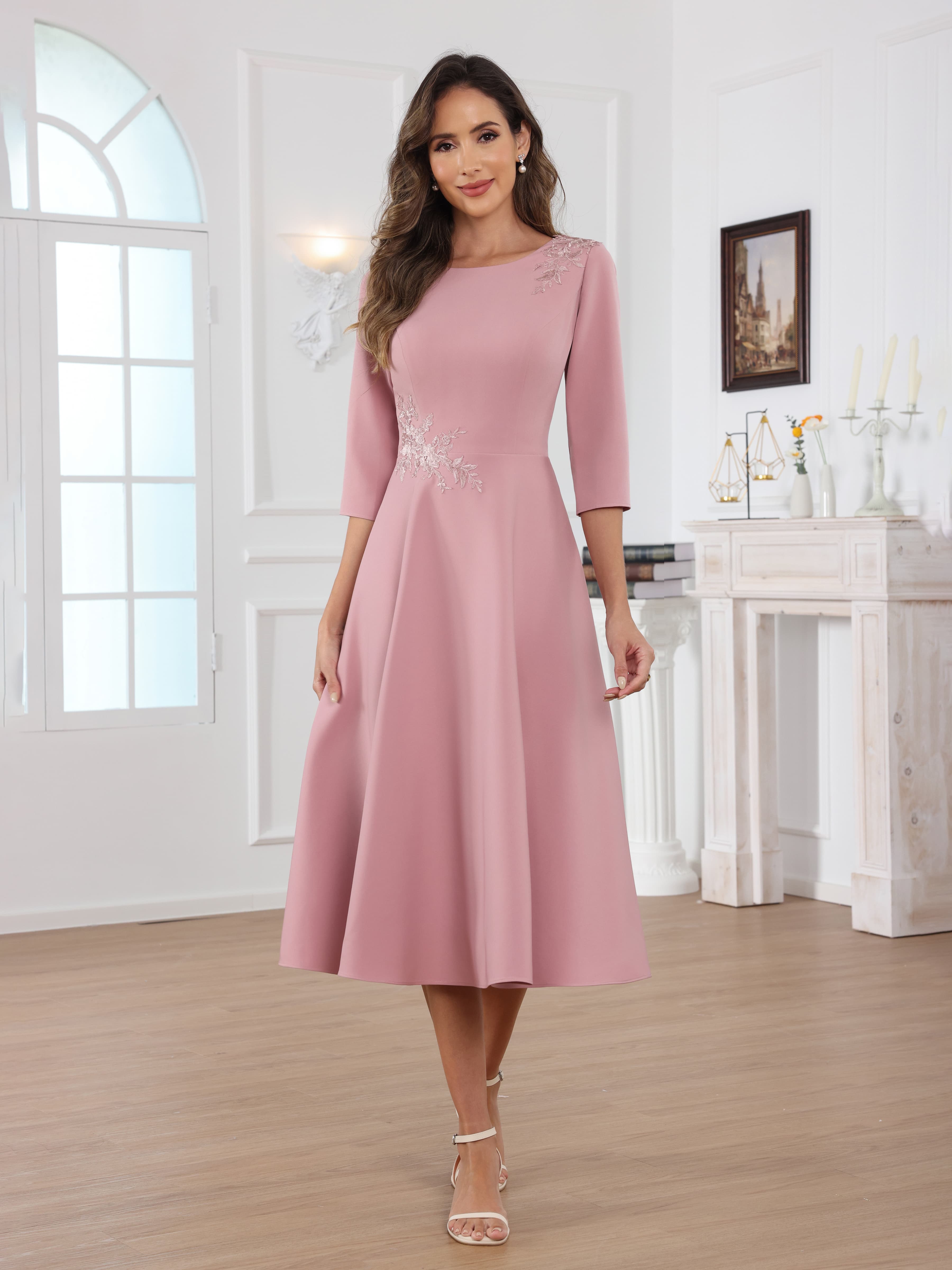 Robes Mère De La Mariée En Satin À Gracieuse Col Rond Longueur Thé Naelithara