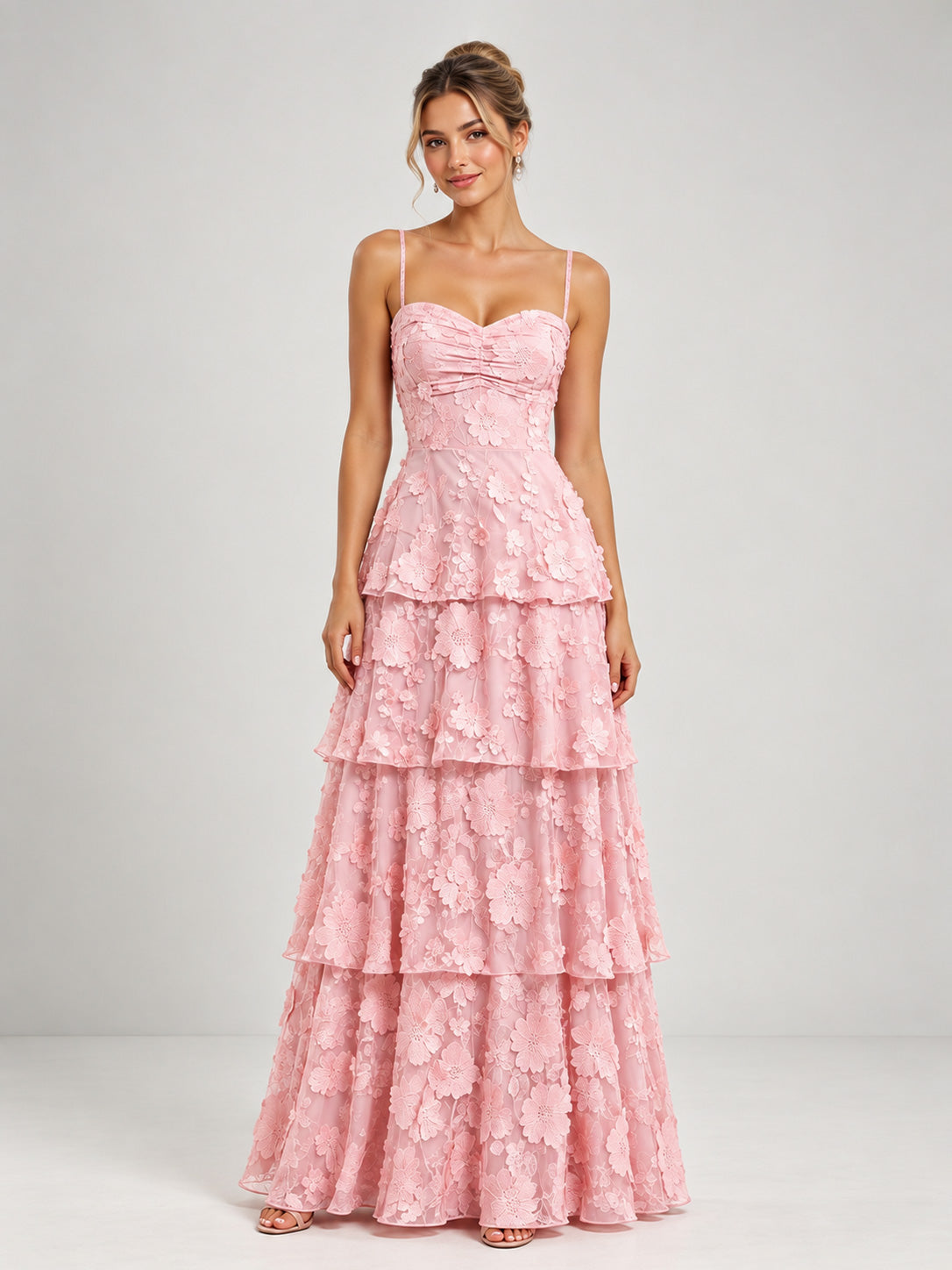 Robes De Demoiselle D'Honneur À Romantique Bretelles Spaghetti Échelonné Celesielle