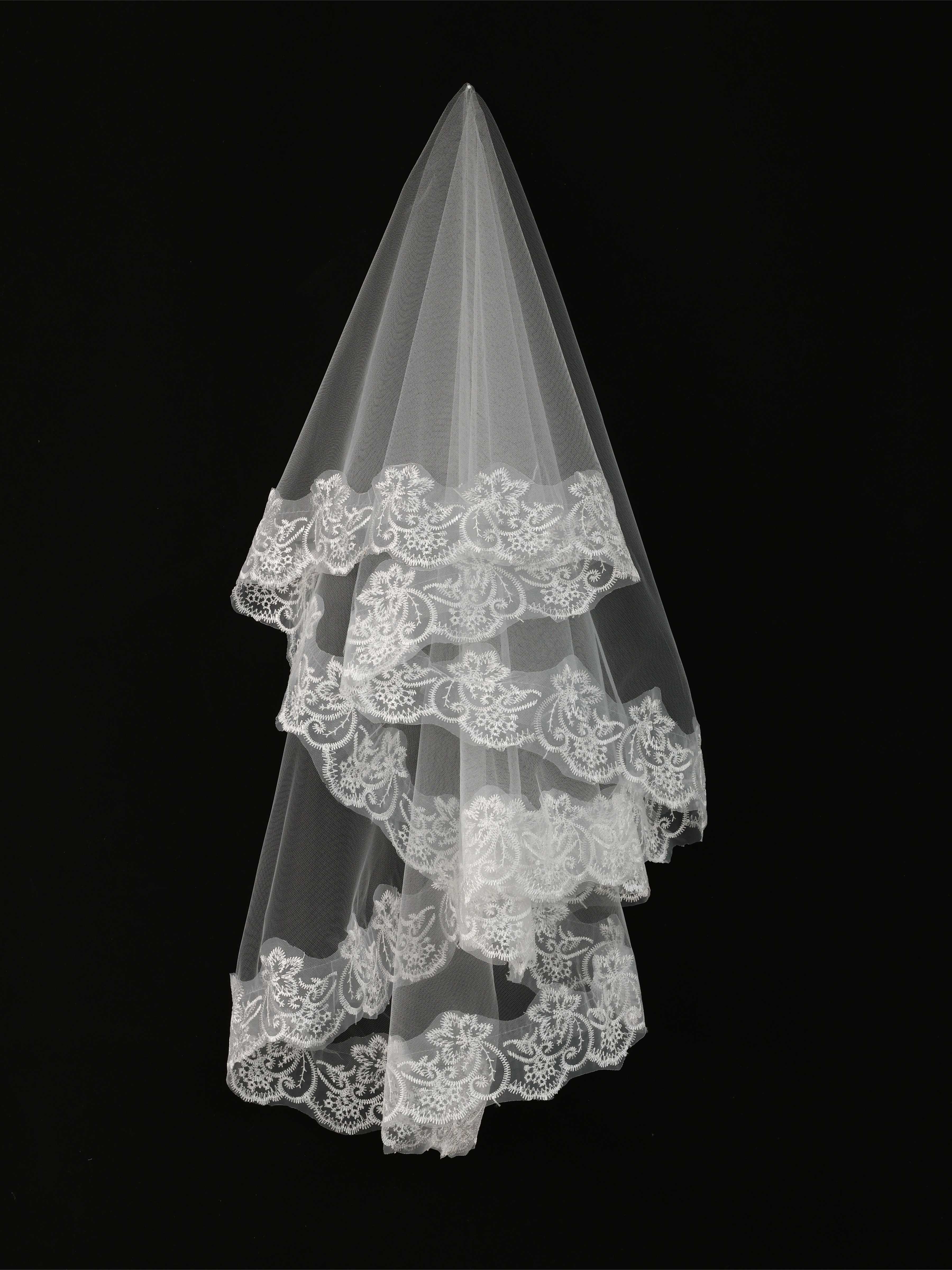 Voile Mantille En Dentelle Pour Un Look De Mariée Gothique