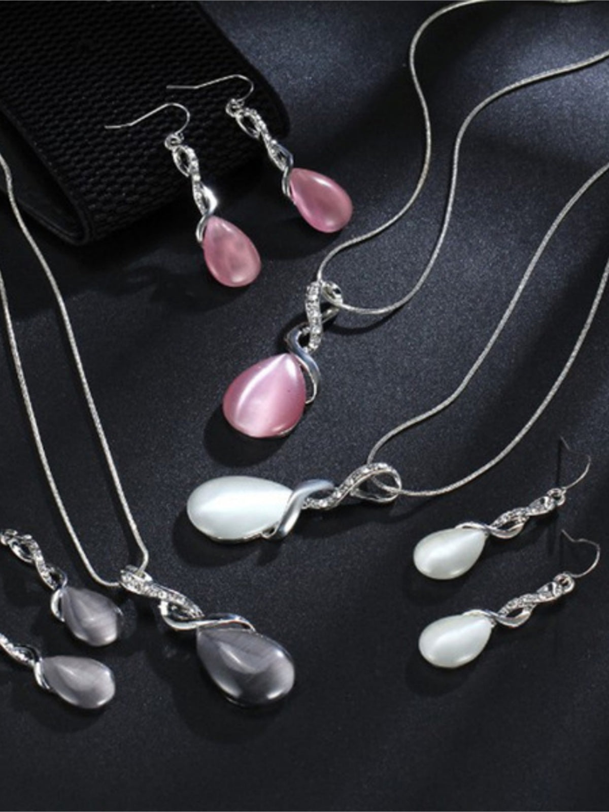 Parure De Mariée Avec Collier à Pendentif En Cristal