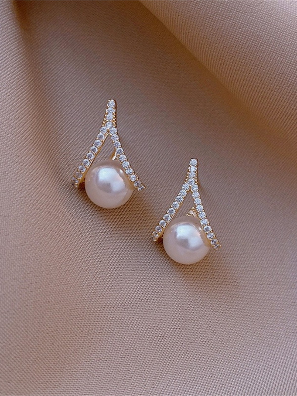 Boucles D'Oreilles Puces De Mariée En Perles Et Cristal