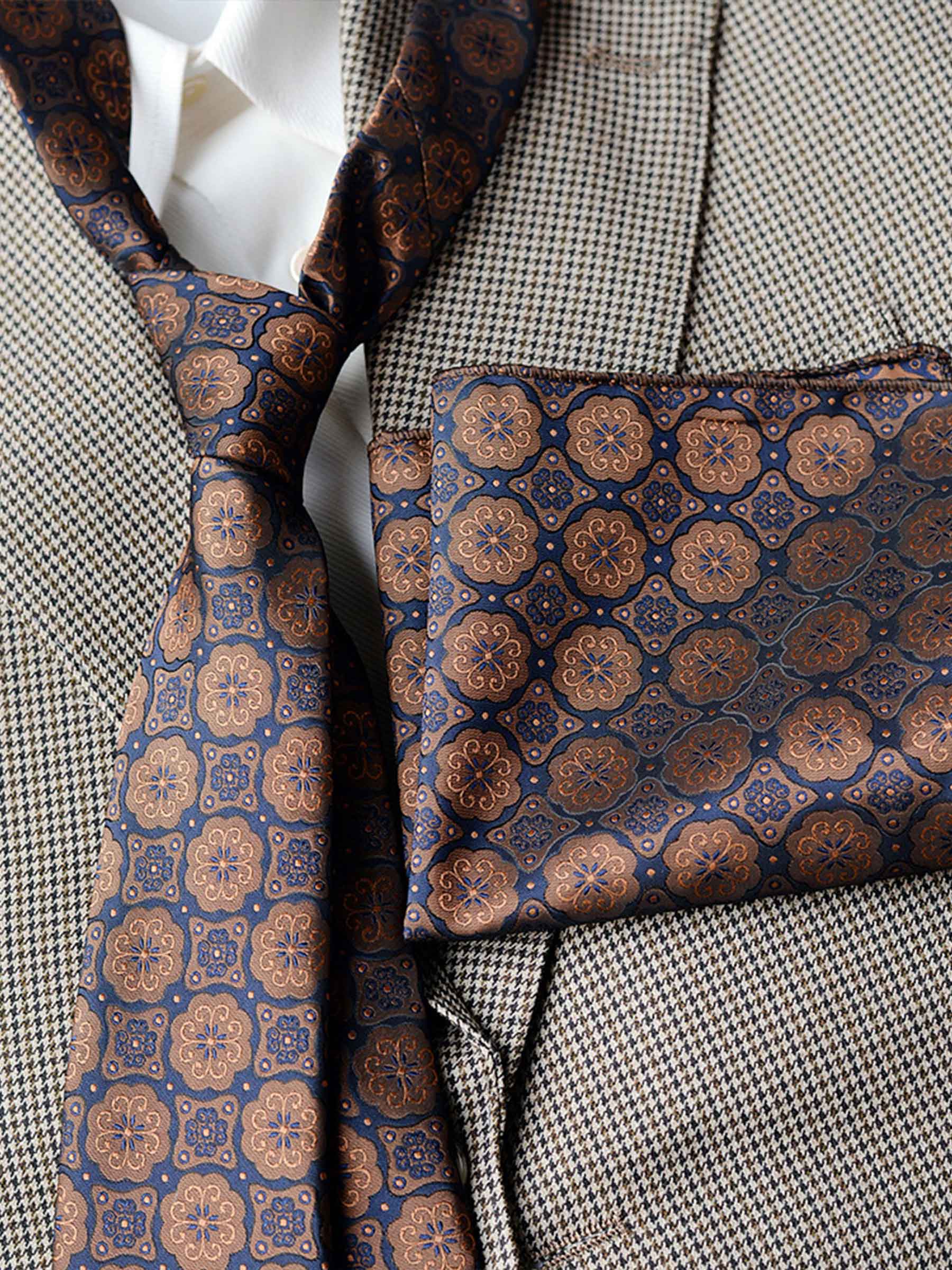 Ensemble Cravate À Motifs Et Pochette Pour Homme