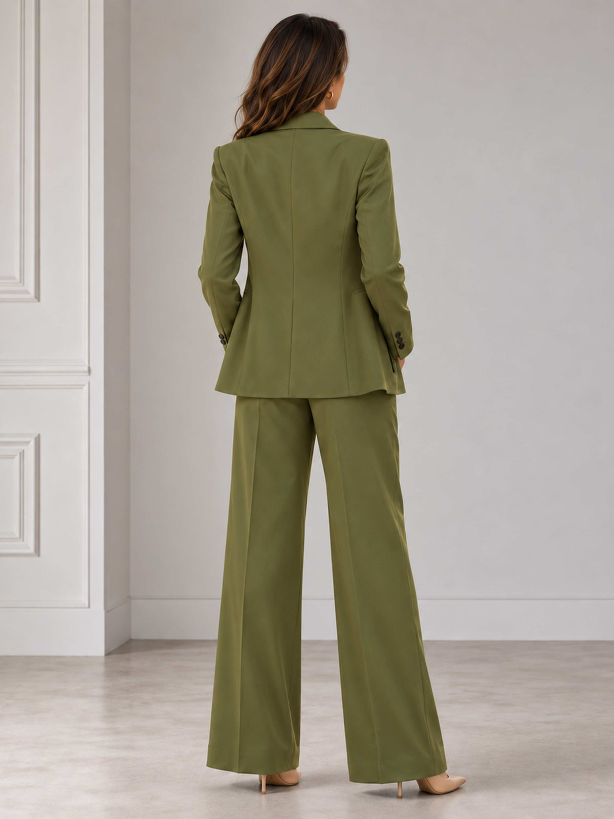 Costume Femme 3 Pièces À Sophistiquée Revers Crantés Pour Tenue De Soirée
