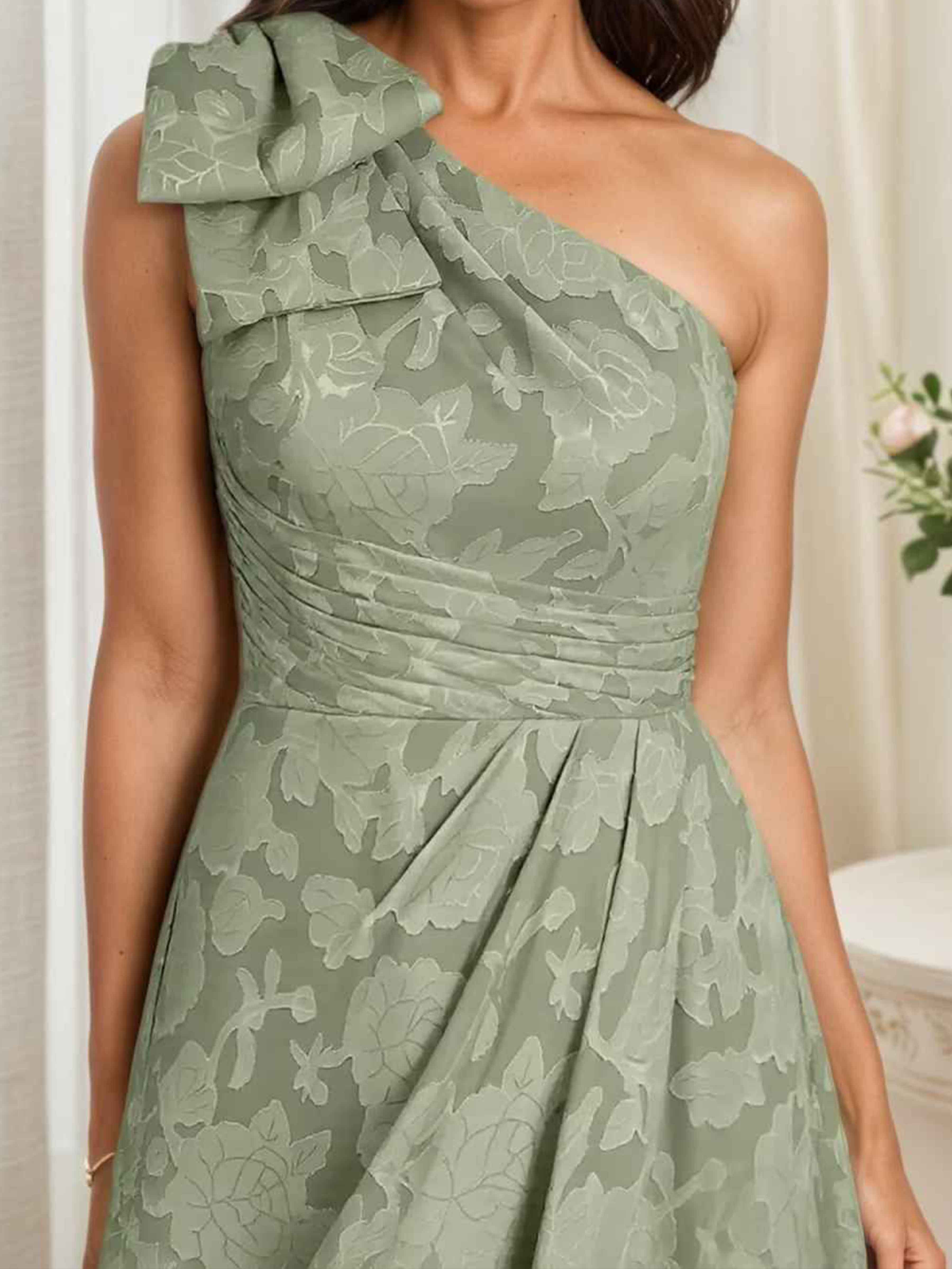 Robes Mère De La Mariée En Dentelle À Une Épaule Plissé Longue Zelene